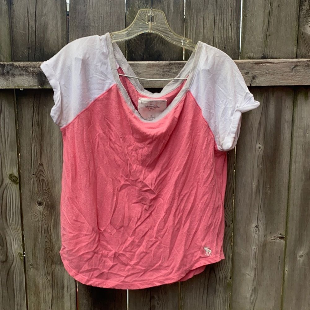Abercrombie and Fitch tee sz. M